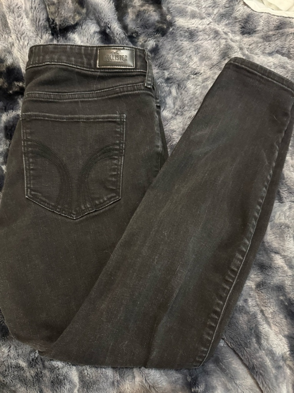 Hollister Women’s Black Skinny Jeans - Classic High-Rise